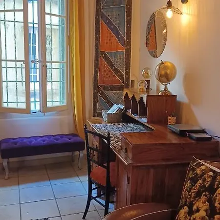 Вілла Maison De Charme Avec Cour, Proche Rue Des Teinturiers Авіньйон